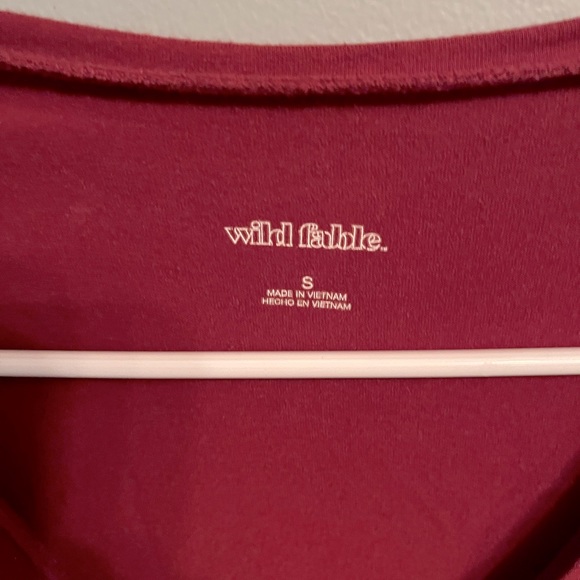 Red crop top - Picture 2 of 3